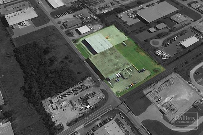 Two Building Industrial Complex with Value-Add Potential: 3220 Hanson St, Fort Myers, FL 33916